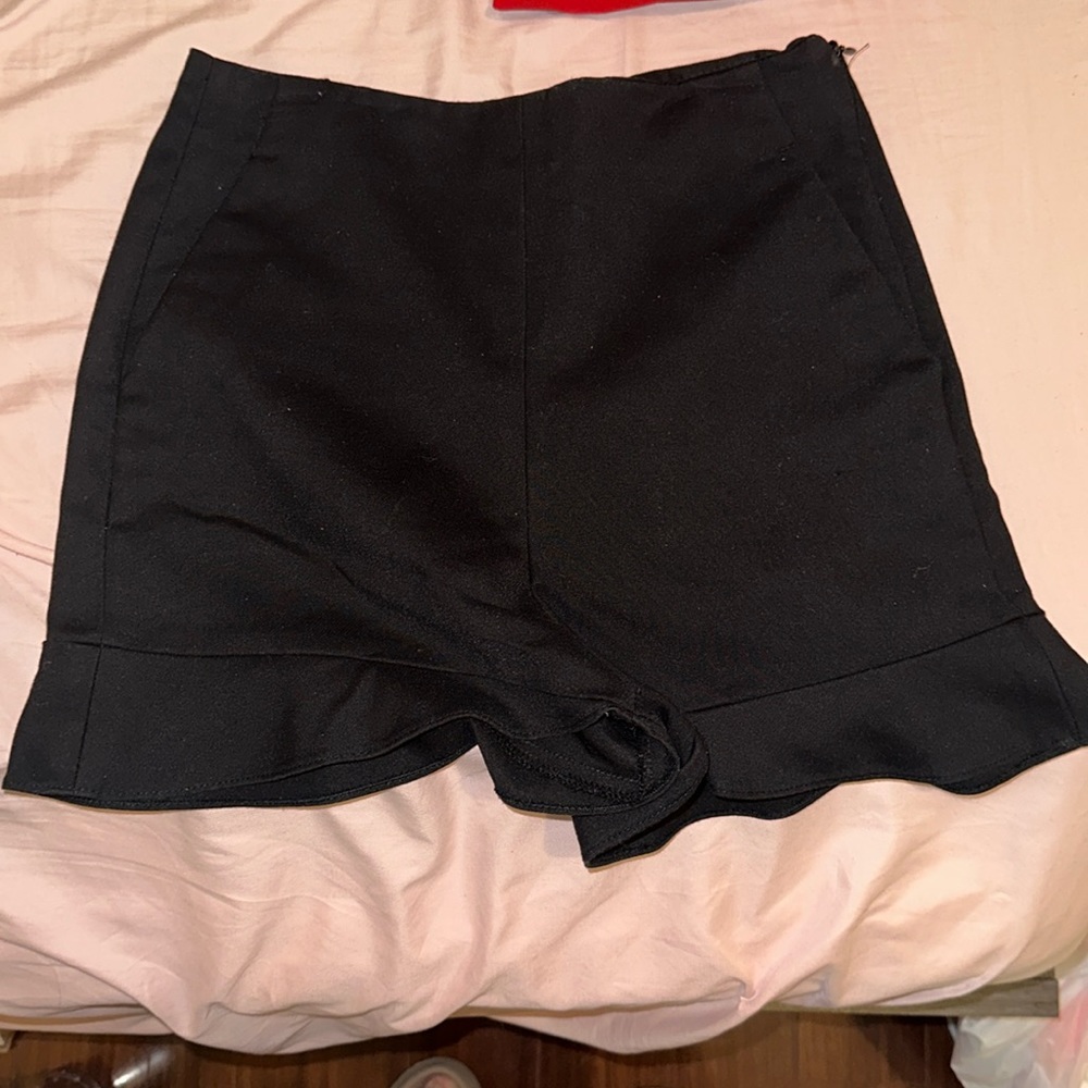 Zara short lettuce style